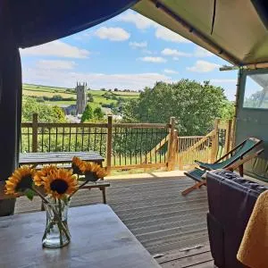 Brackenhill Glamping - Safari Tent with Hot Tub - Modbury