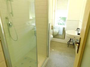 silent apartment, levanto