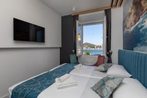 Apartments and Rooms Villa Naida 