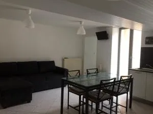 Joli appartement de 60m2 avec Balcon à la campagne - Lain