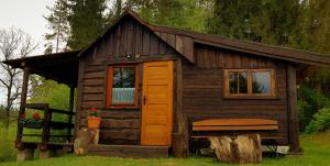 Domek pod lasem