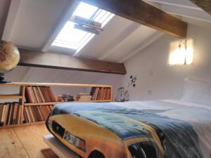Romantic apartment Oportodowntown, with mezanine