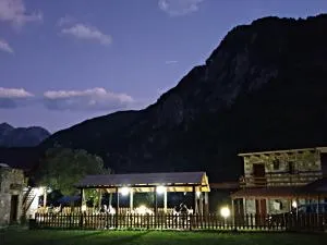 Guest House Flodisa - Bajram Curri