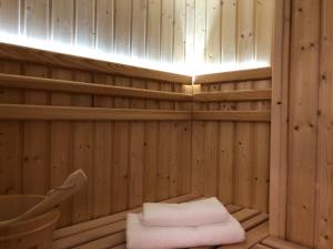 Family & Business Sauna Apartments Plac Wolności CENTRUM Downtow, z możliwością wyżywienia Unikat - 6 pokoi, 2 łazienki, Parking