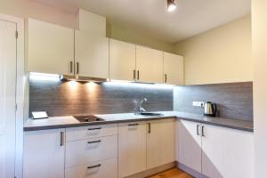 Gėlių terasos - studija su balkonu