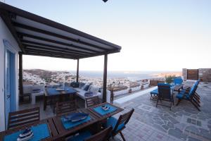 ERMOUPOLIS PANORAMA ART VILLA Syros Greece