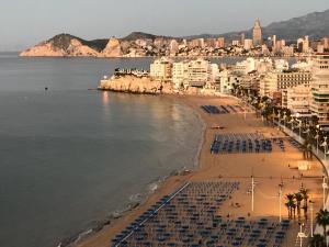 Benidorm 1ª línea playa Levante, garage, wifi, climatización