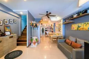 بيت شباب ريستني - Pratunam