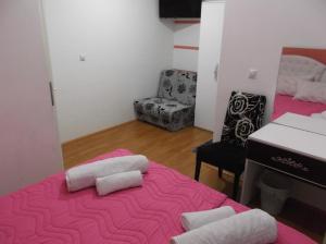 Triple Room room in Prenociste Bojan 017