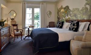 Hotels Chateau La Cheneviere : photos des chambres