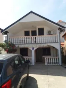 Apartment Ivan - Grbe