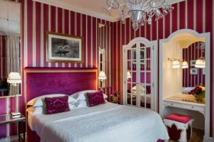 Deluxe Helvetia room in Helvetia&Bristol Firenze – Starhotels Collezione