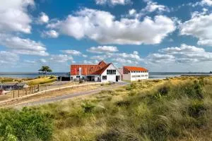 Stayokay Hostel Terschelling - 东弗利兰