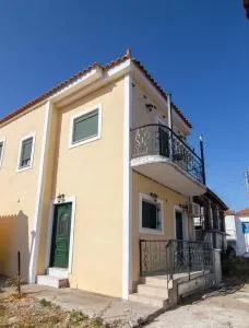 Peroulia apartments - Kómpoi