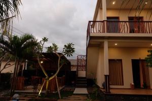 Kelapa Surf Villa