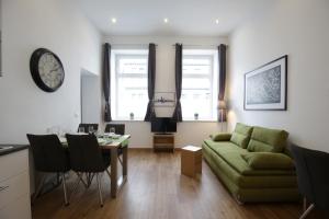 Studio Apartment room in Vienna Gold Apartments - contactless check in