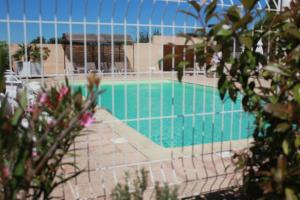 Logis Hôtel Le Manoir - Luberon