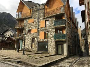 B46 - Soldorau 2º - Villmor - 3hvězdičkové hotely ve městě Benasque