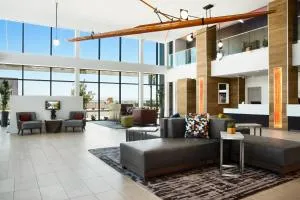 Ayres Hotel San Diego South - Chula Vista - Doghouse Junction