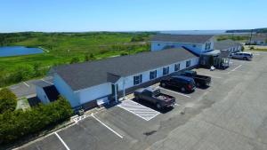 Econo Lodge Inn & Suites