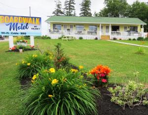Boardwalk Motel