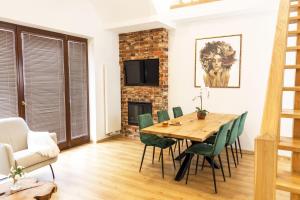 White Wolf Luxury Apartment
