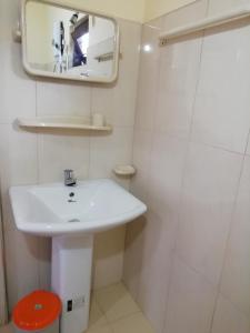 Bas Residence