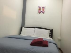 Anongs 2 bedroom family home for up to 6 guests