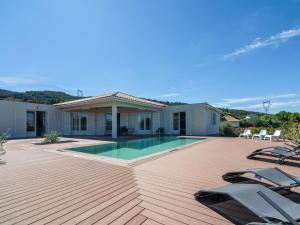 Villas Luxury Villa with Private Swimming Pool in Oupia : photos des chambres