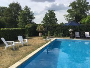 Maisons de vacances Stylish Holiday Home in Le Ch telet with Private Pool : photos des chambres