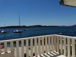 Apartments Amor - Donji Seget