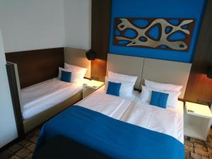 Superior Triple Room room in Turm Hotel