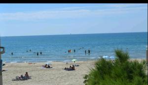 Maisons de vacances SUITE-Junior -Villa HELENE - Montpellier Sud - aeroport- PISCINE Privee-2mn des plages : photos des chambres