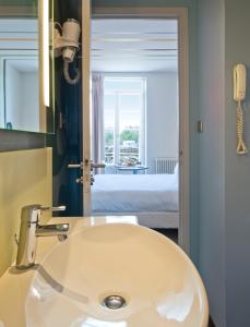 Hotels ibis Styles Bayonne : Chambre Standard avec 1 Lit Double - Petit-Déjeuner Inclus
