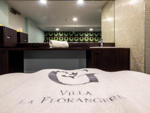 Hotels Garrigae Villa La Florangerie - Hotel - Piscine & SPA inclus : photos des chambres