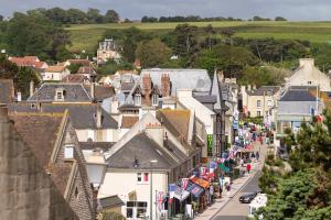 Hotels Les Villas d'Arromanches, Les Collectionneurs : photos des chambres