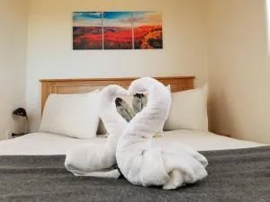 072A Affordable Getaway near South Rim Sleeps 4- No Kitchenette - Valle