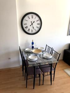 Couples in rhinos paradise