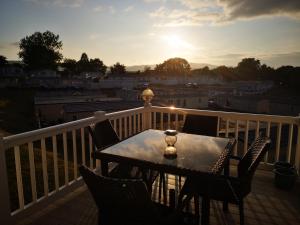 Trevellian - Spacious Scenic Lodge - Tranquil Retreat