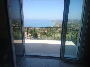 Mimi's sunnyview house - Vlachata