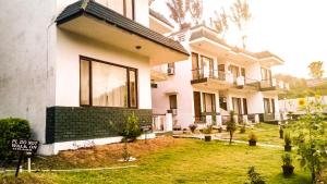 Hotel Van Durga Katra -10 mins Drive from Helipad