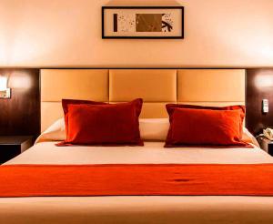 Howard Johnson Hotel & Casino