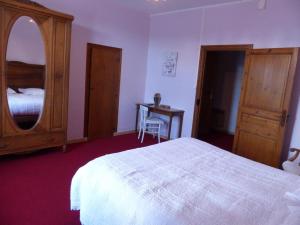 B&B / Chambres d'hotes Domaine Saint-Louis : photos des chambres