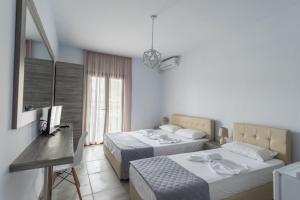 PENSION STRAWBERRY Skiathos Greece