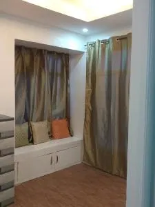 Mia and Miguel's House - Hulugan