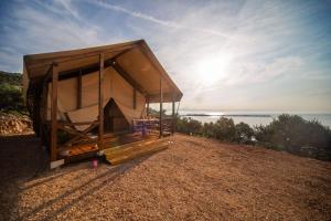 Glamping Tents and Mobile Homes Trasorka 