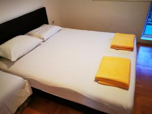 Sokobanja central park APT with mountain view balcony