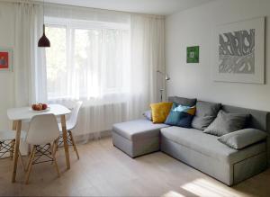 Green leaf apartments