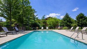 Best Western PLUS Hannaford Inn & Suites