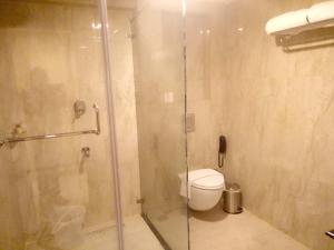 HOTEL SAVITHRI